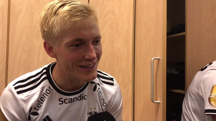 – Endelig satt den